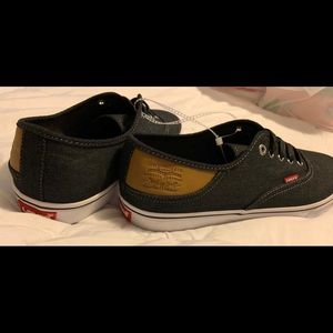 Levis tennis Shoes